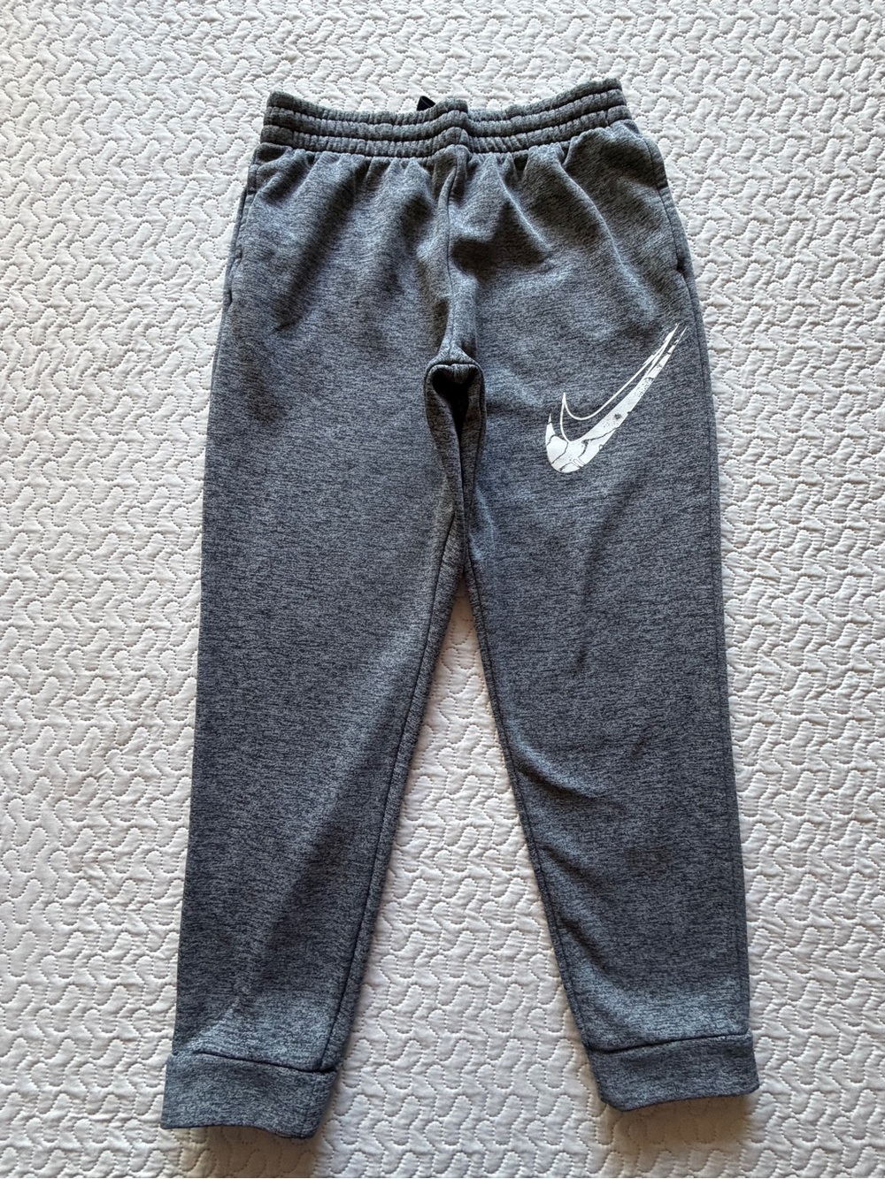 Nike Boys XL Therma-FIT Gray Fleece Jogger Sweatpants Distressed Big Swoosh